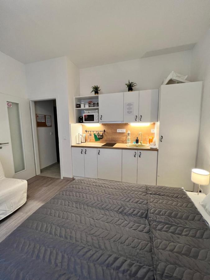 Maria Apartment Liben Prag Dış mekan fotoğraf